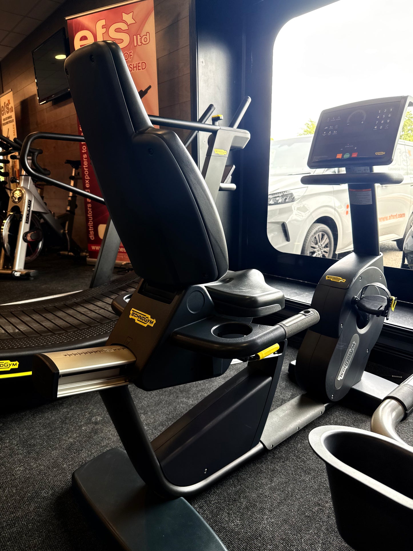 Technogym 1000 LED Recumbent