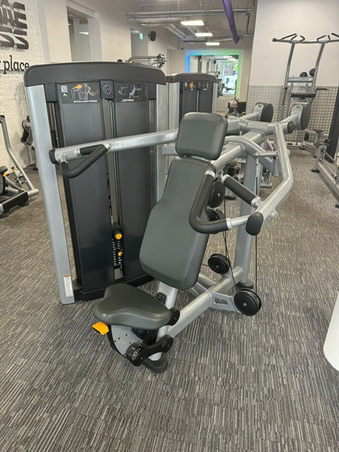 LIFE FITNESS INSIGNIA SHOULDER PRESS