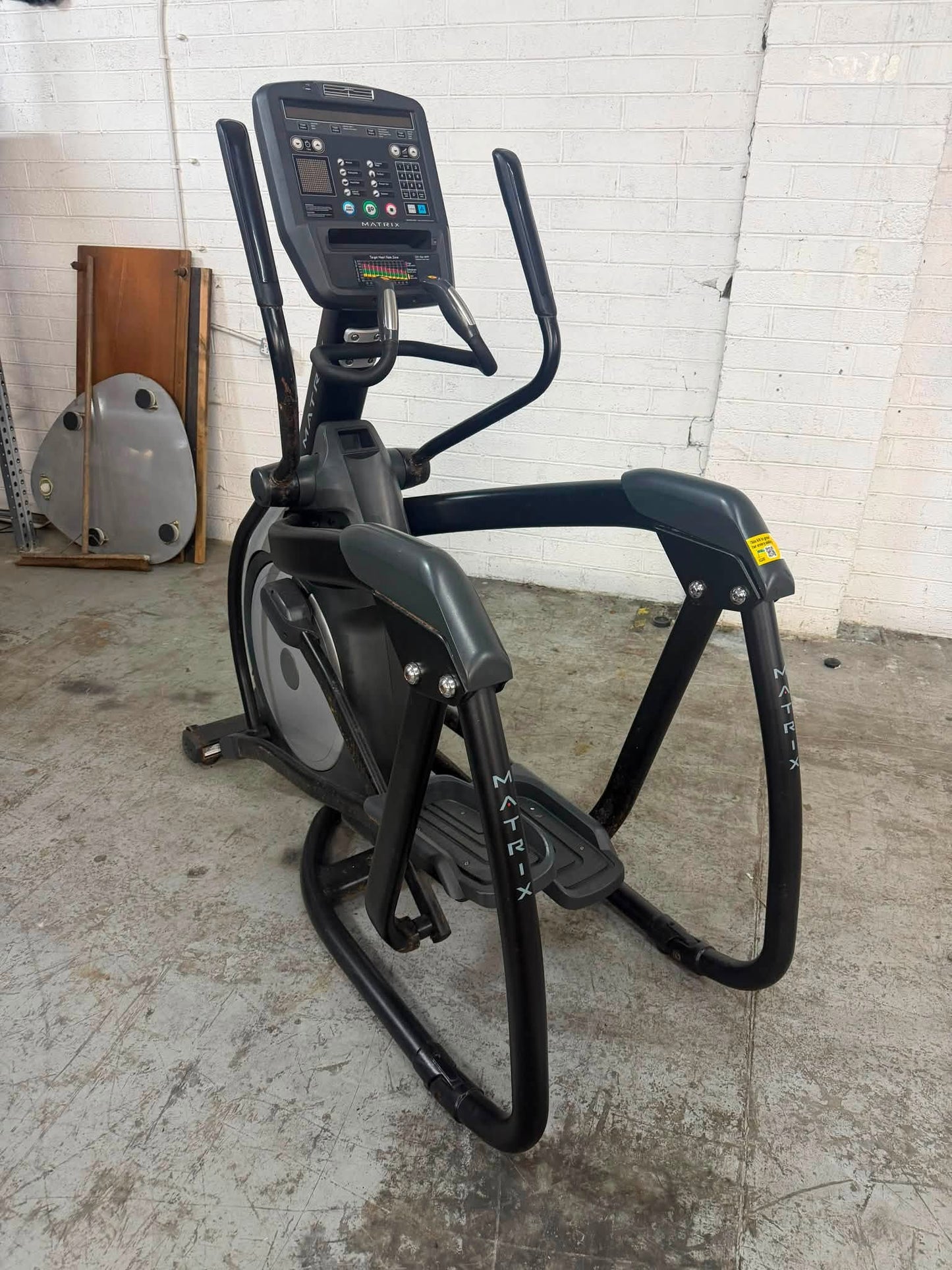Used Matrix E5X Elliptical Trainer