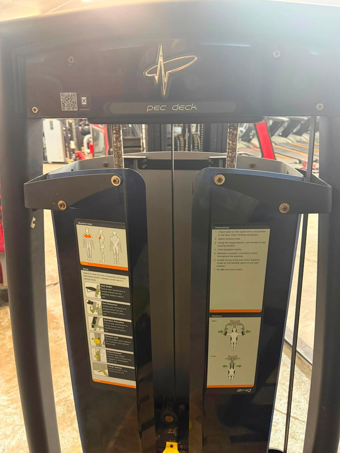Pulse Evolve Pec Dec