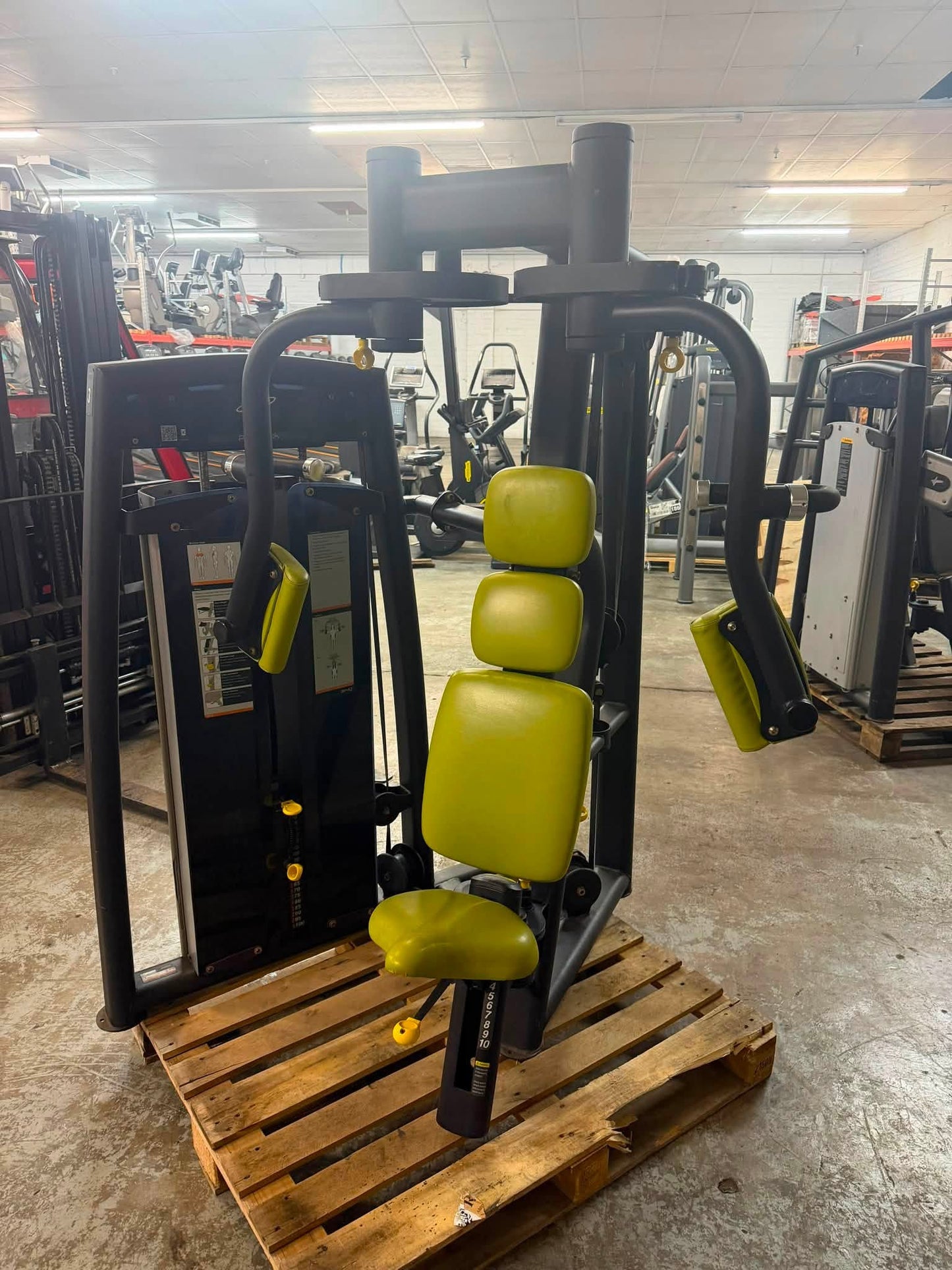 Pulse Evolve Pec Dec