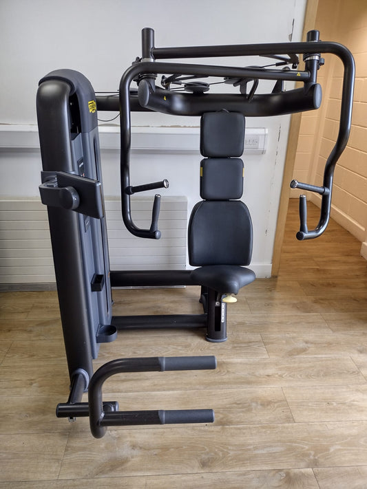 TECHNOGYM SELECTION PRO CHEST PRESS