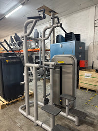 Technogym Kneeling Easy Chin & Dip