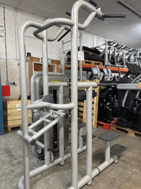 Technogym Kneeling Easy Chin & Dip