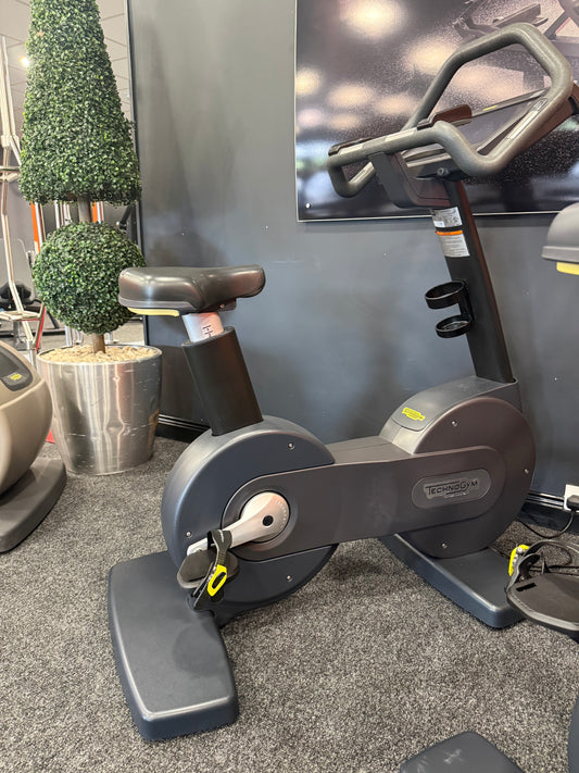 TECHNOGYM EXCITE BIKE 1000 TV – BLACK