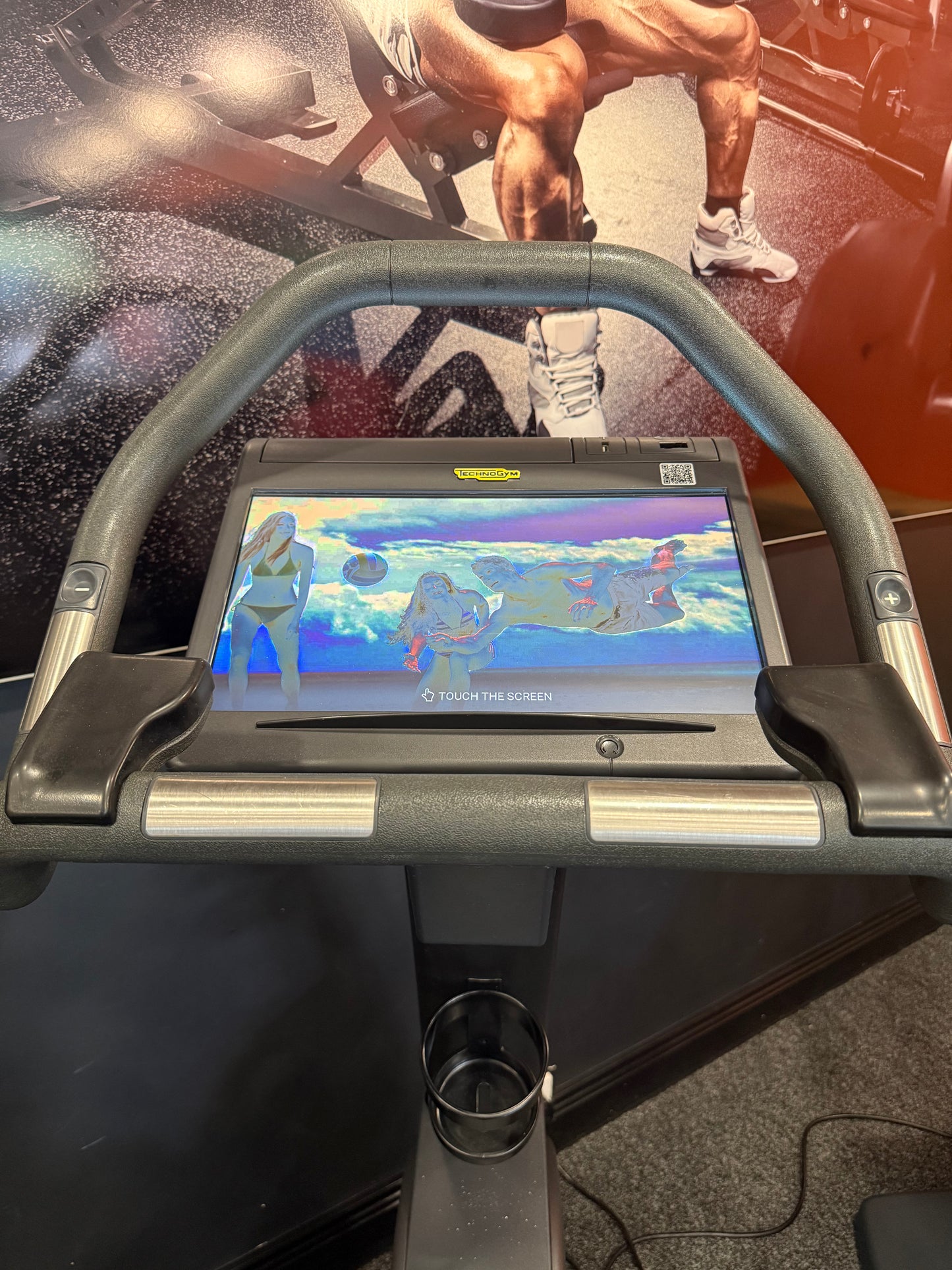 TECHNOGYM EXCITE BIKE 1000 TV – BLACK