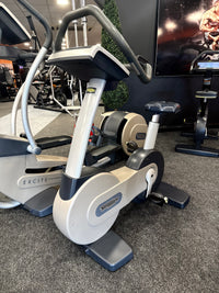 Technogym 700 recumbent LED recline