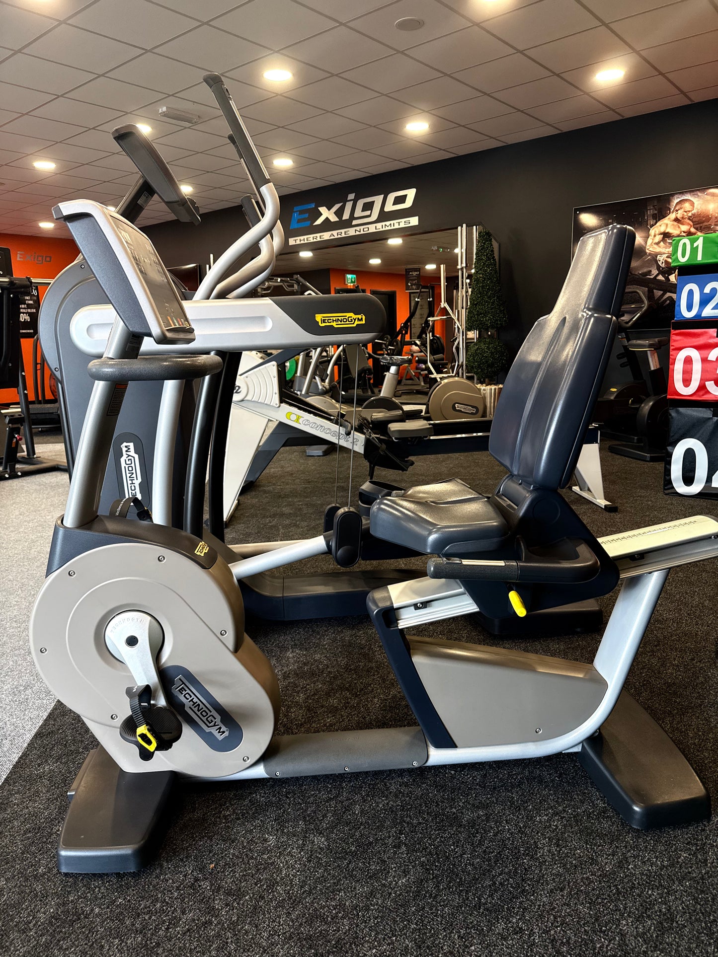 Technogym 700 recumbent LED recline