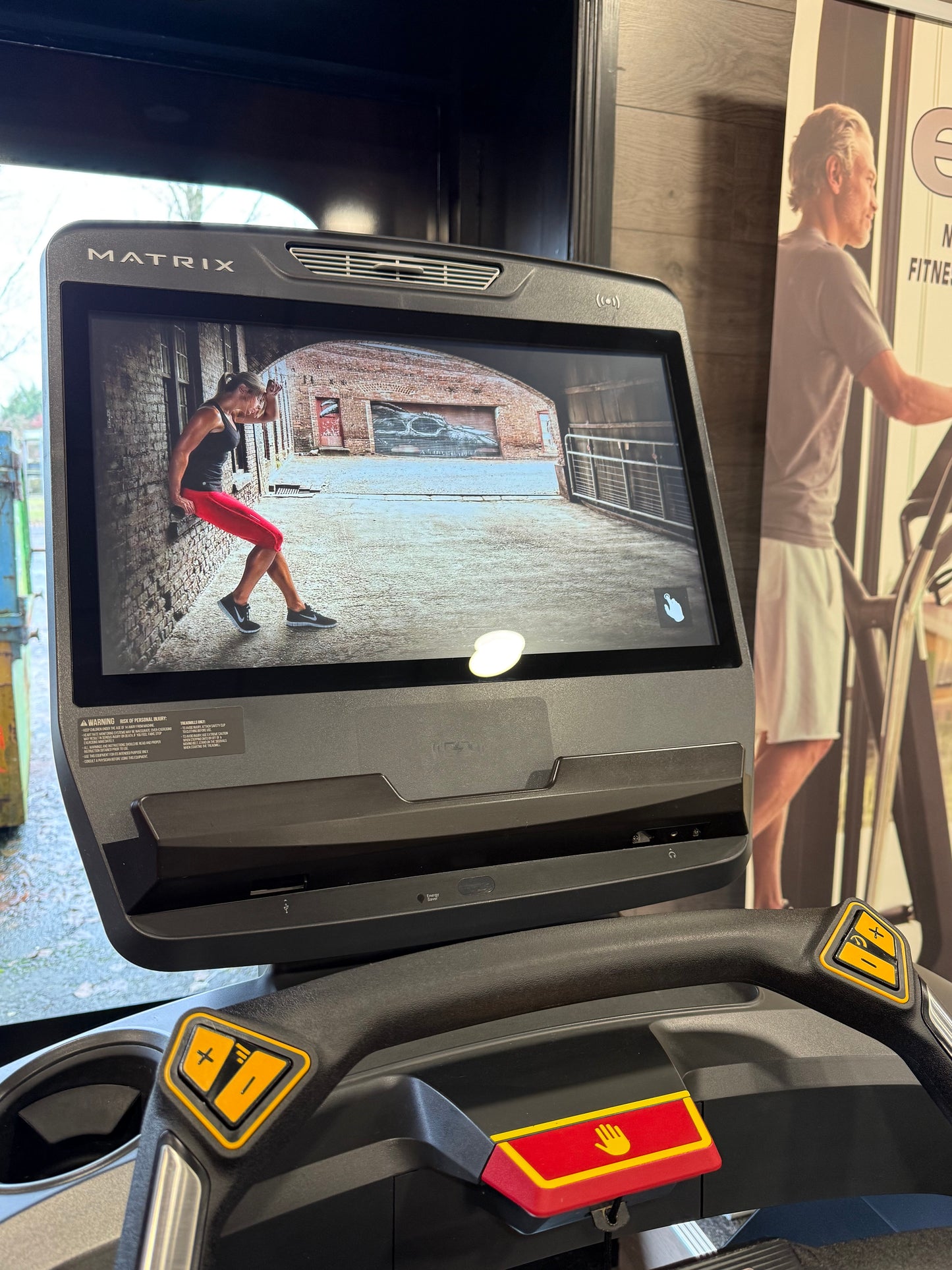 MATRIX PERFORMANCE XL TOUCH TREADMILL